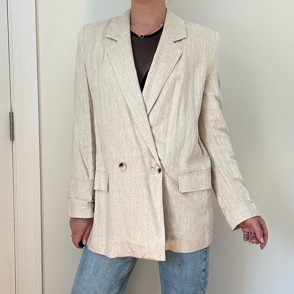 Linen Blend Elongated Double Breasted Blazer - Picture 3 of 13